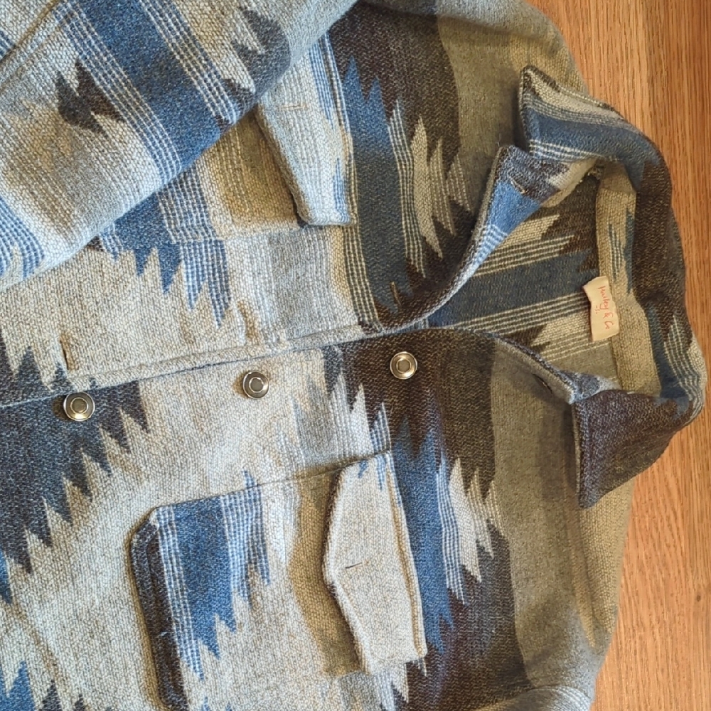 Blue And Gray Patterned Jacket - image 4